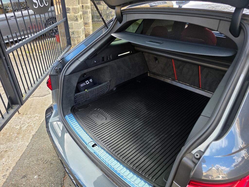 Audi Rs6 Avant - Image 30