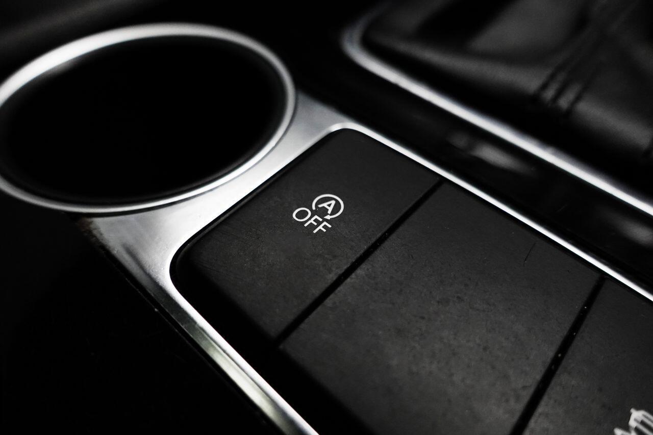 Volkswagen Touareg - Image 50