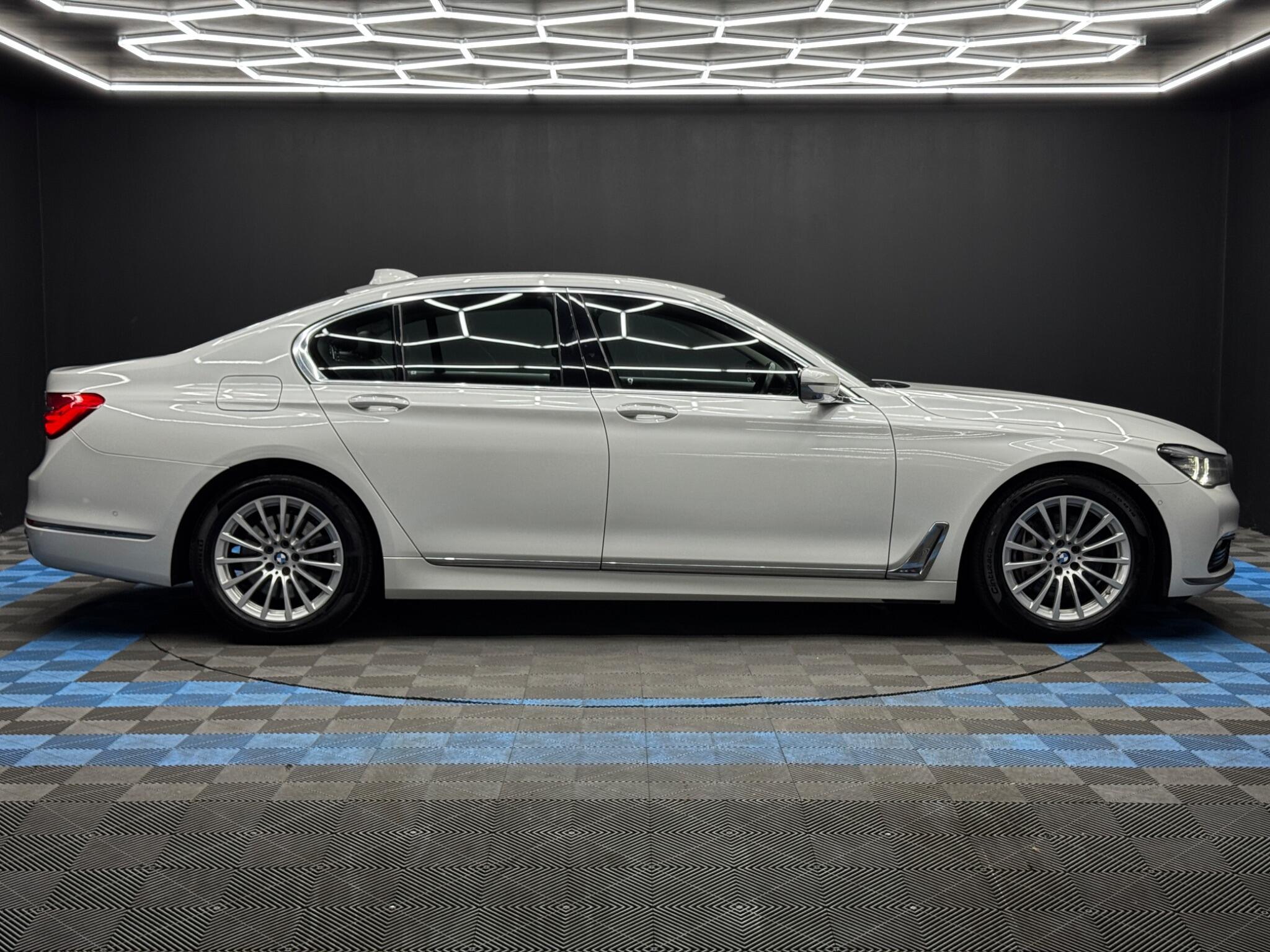 BMW 7 Series - Image 4