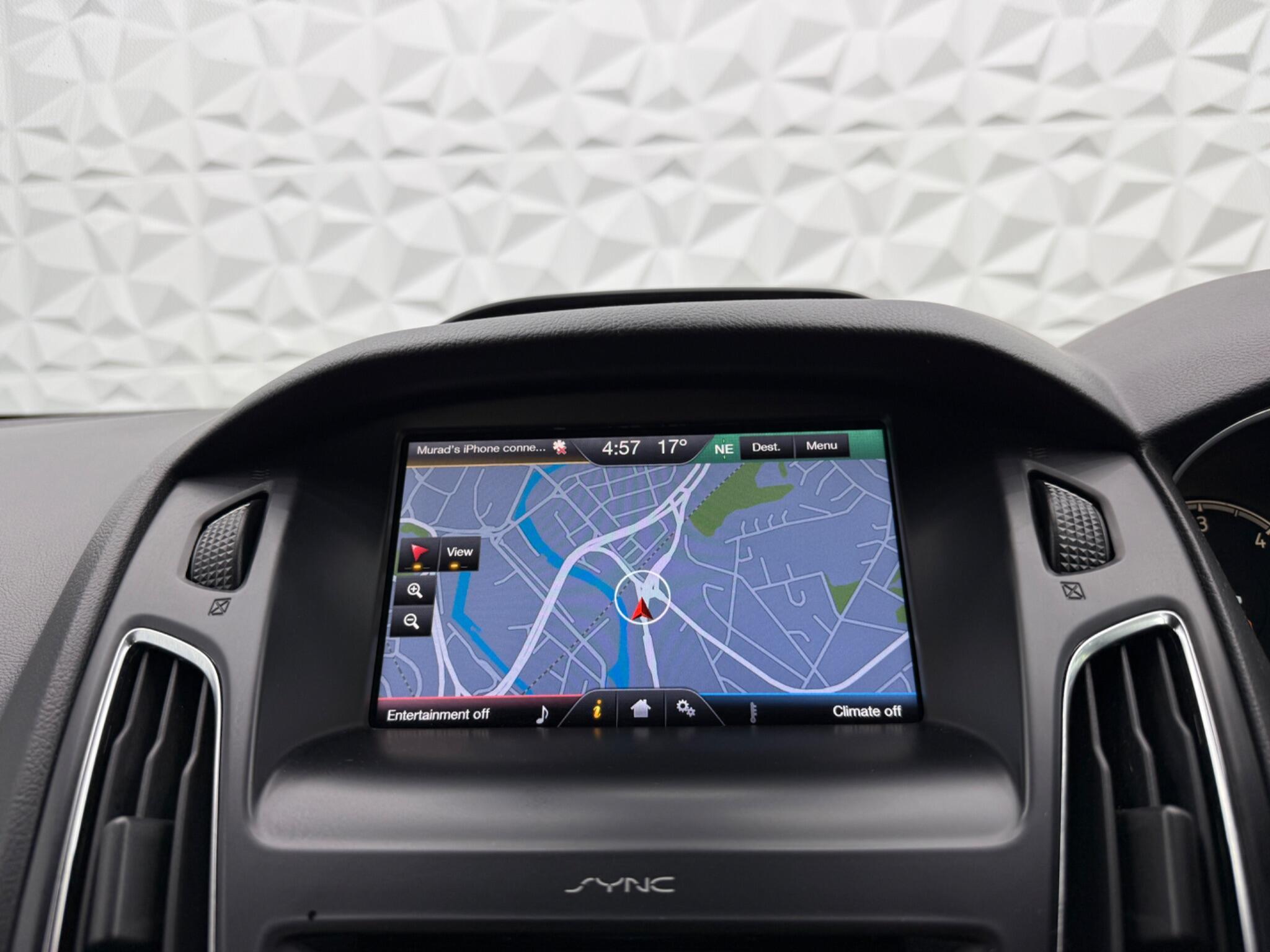 Ford Focus - Image 42