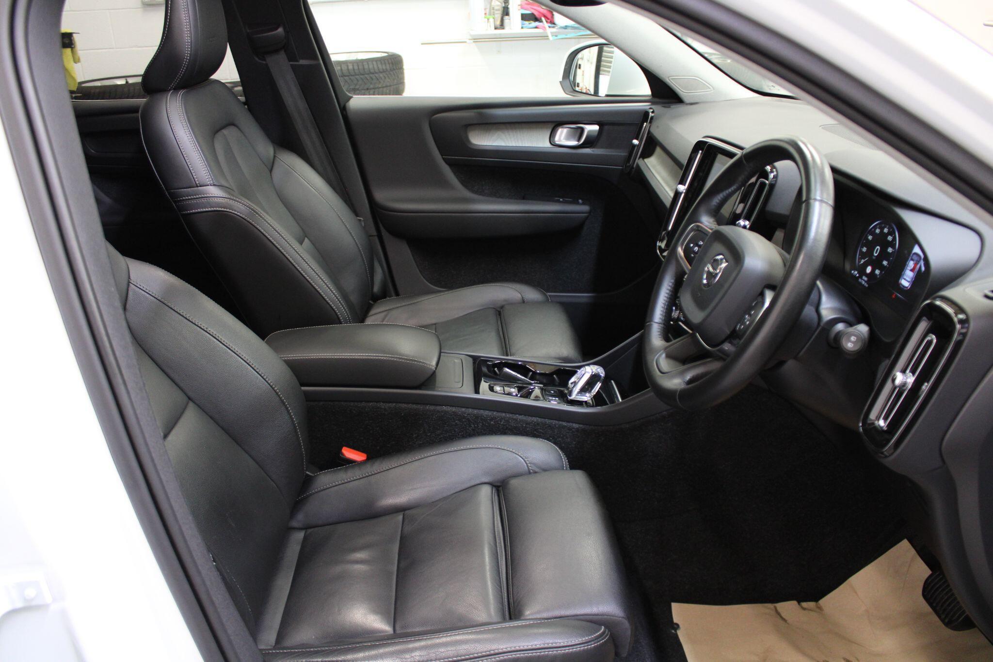 Volvo XC40 - Image 18