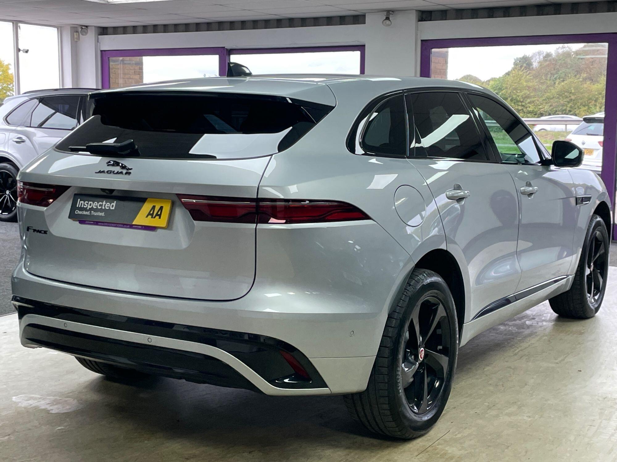 Jaguar F-Pace - Image 10