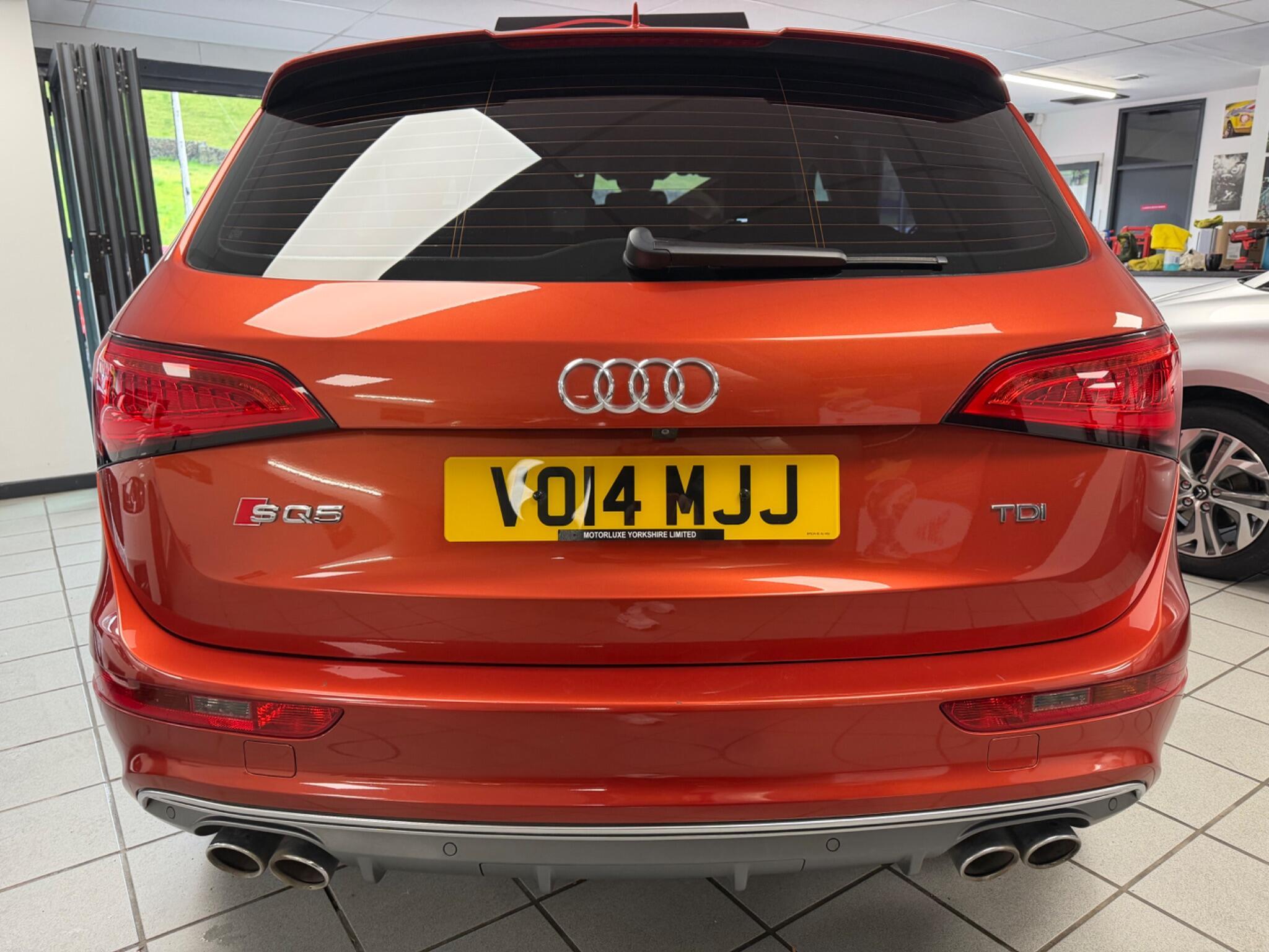 Audi SQ5 - Image 16