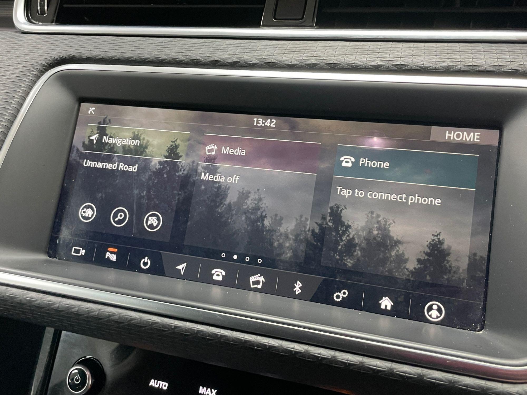 Land Rover Range Rover Evoque - Image 42