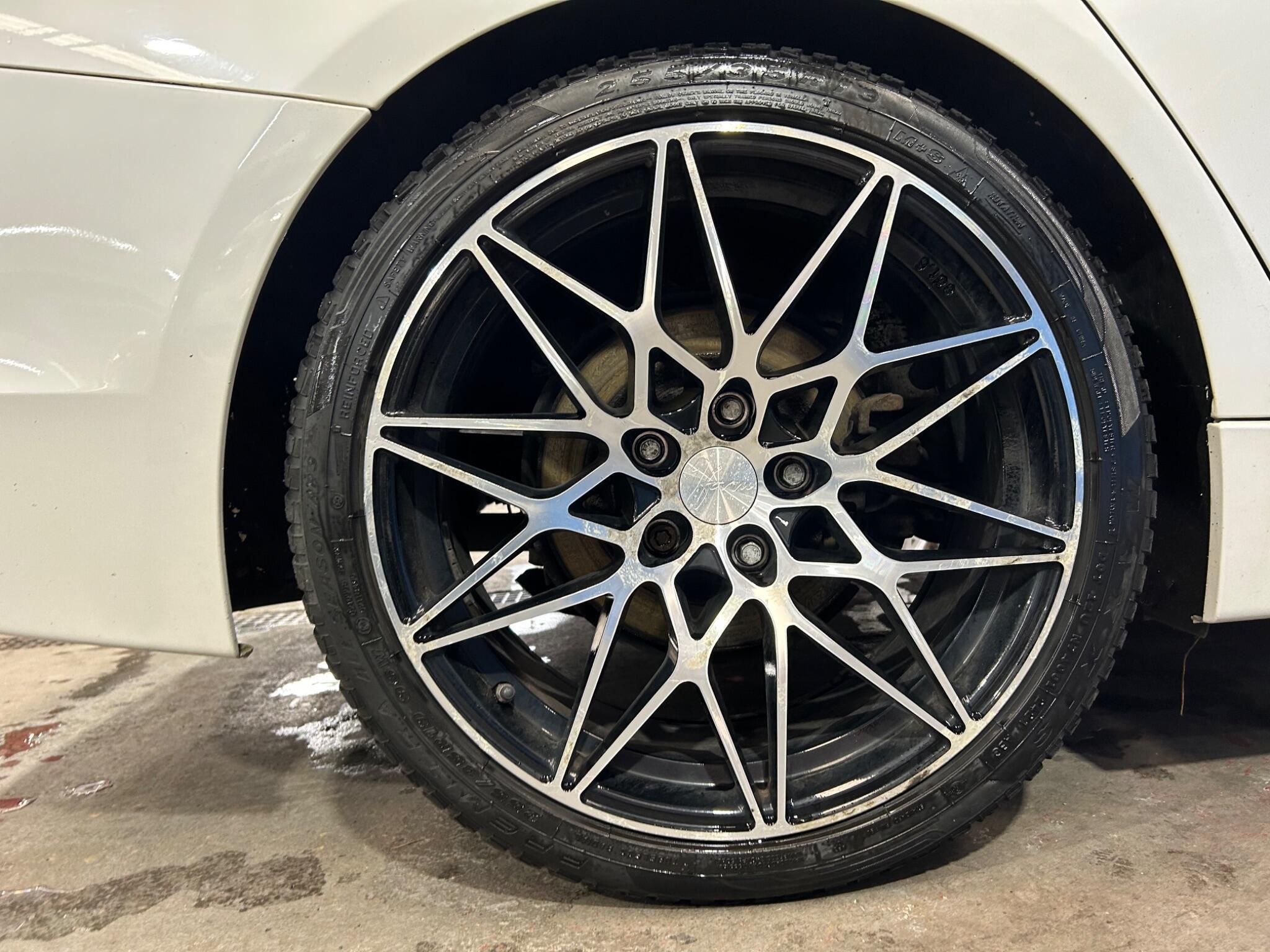 BMW 3 Series - Image 40