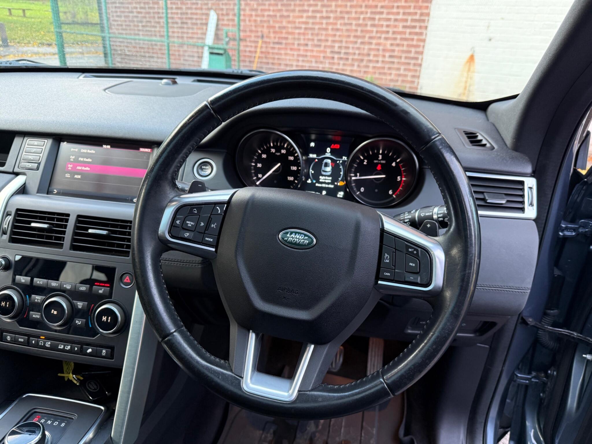 Land Rover DISCOVERY SPORT - Image 19
