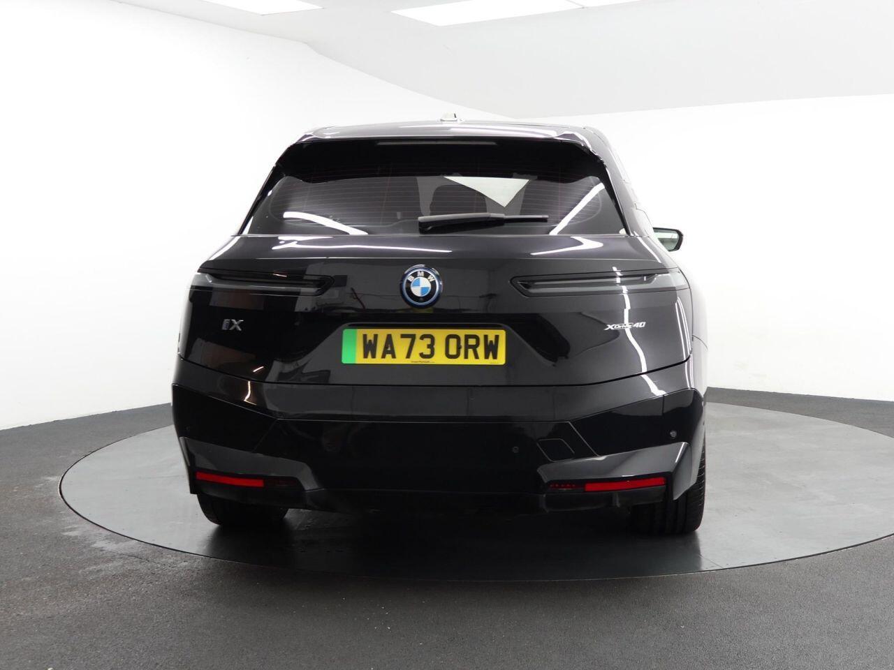 BMW IX - Image 9