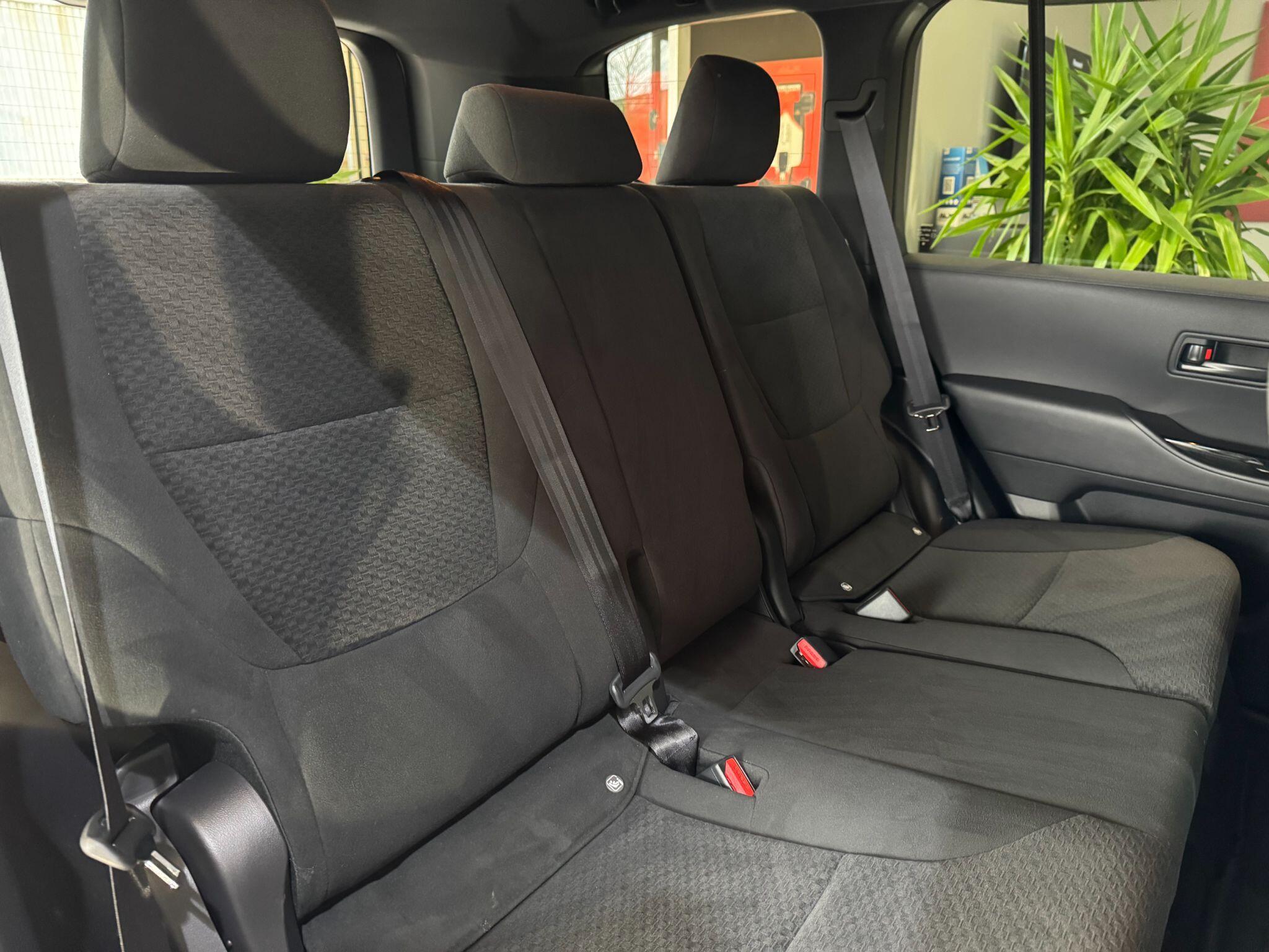 Toyota Land Cruiser - Image 23