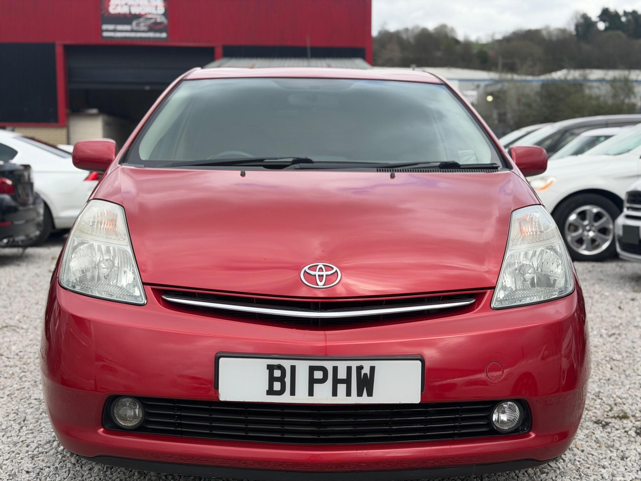 Toyota Prius - Image 5