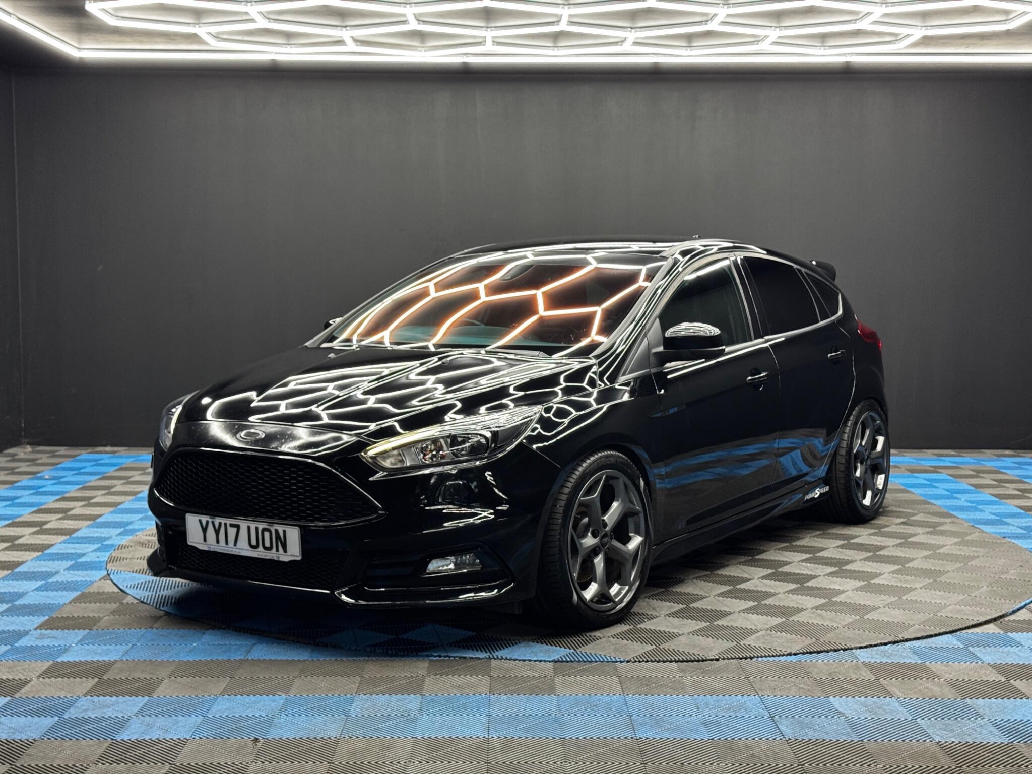Ford Focus - Image 3