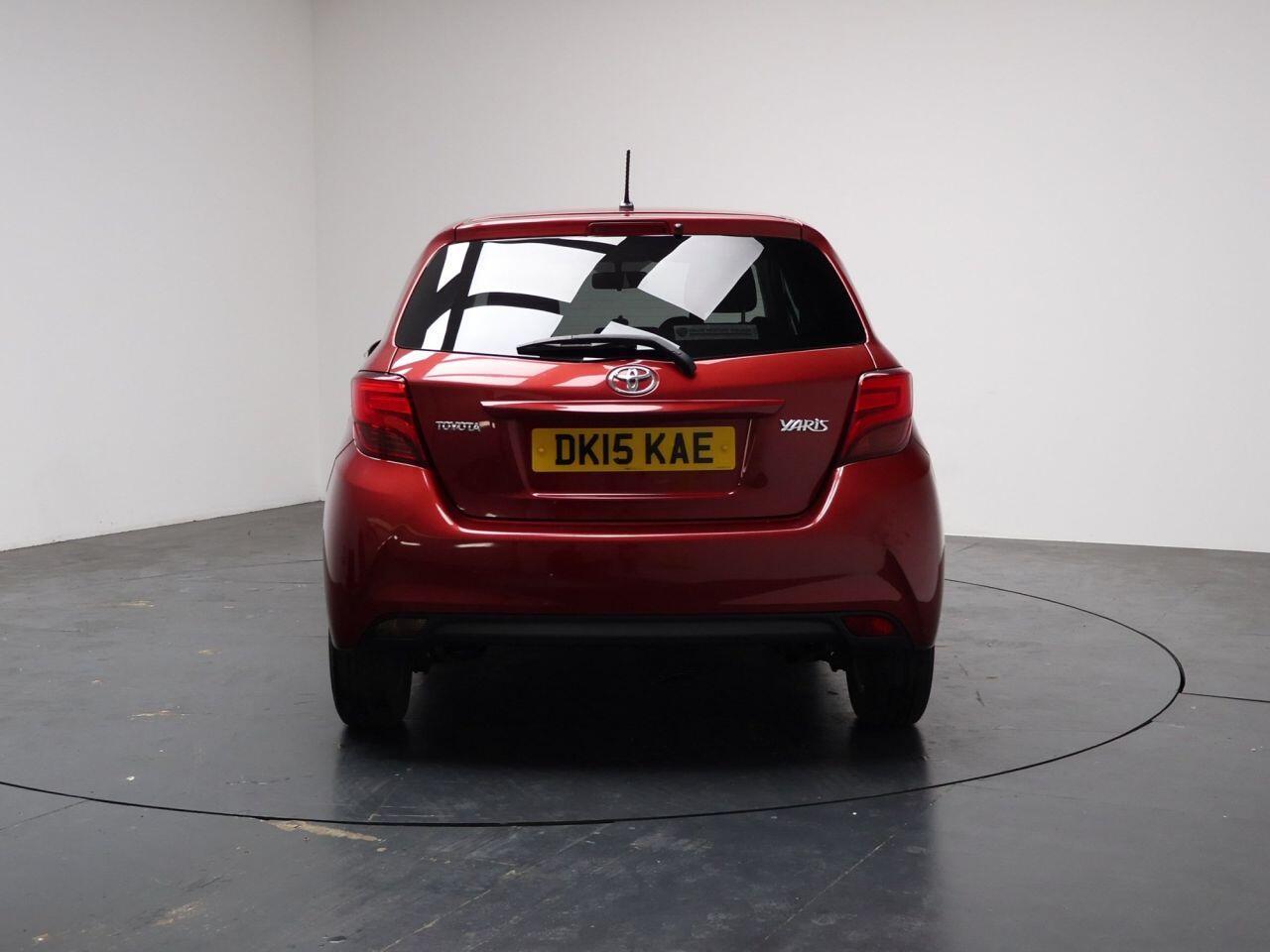 Toyota Yaris - Image 11