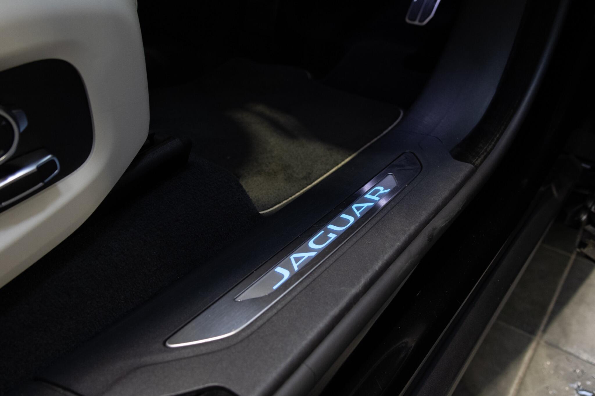Jaguar F-Pace - Image 25