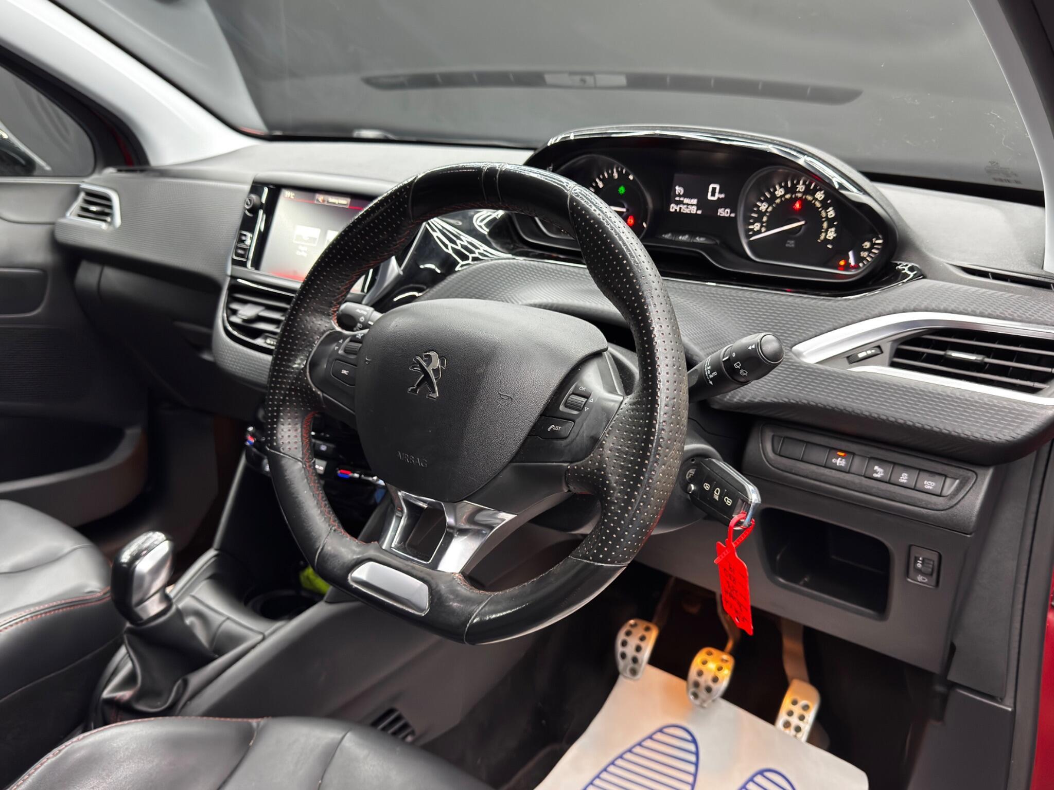 Peugeot 208 - Image 9