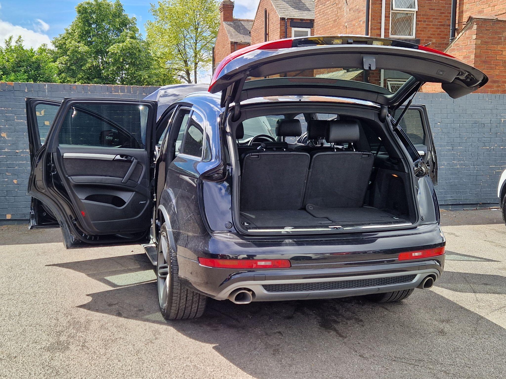 Audi Q7 - Image 19