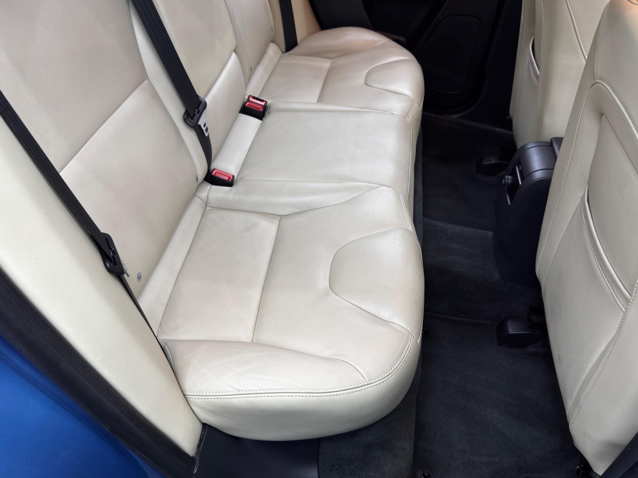 Volvo XC60 - Image 16