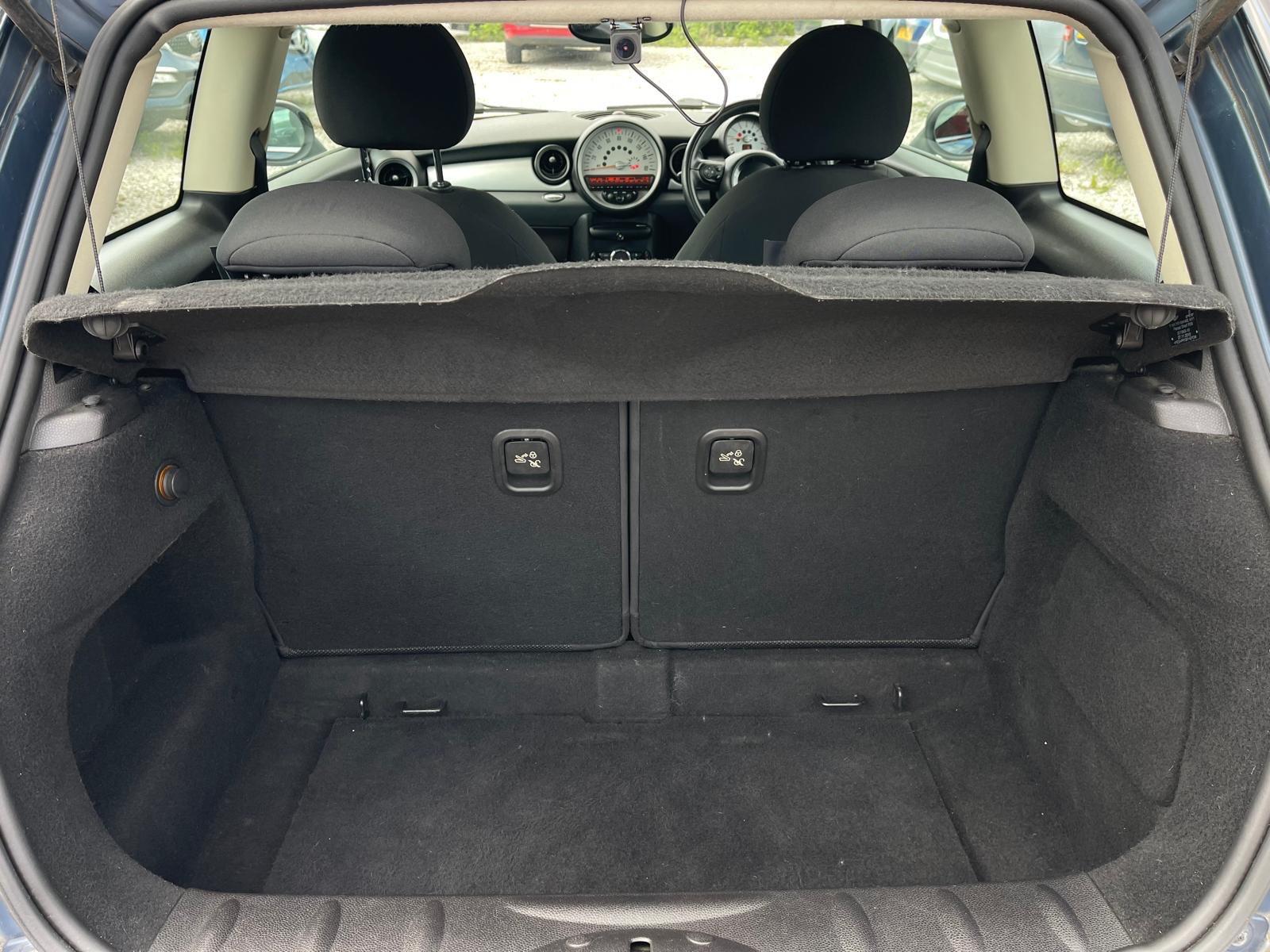 MINI Hatch - Image 13
