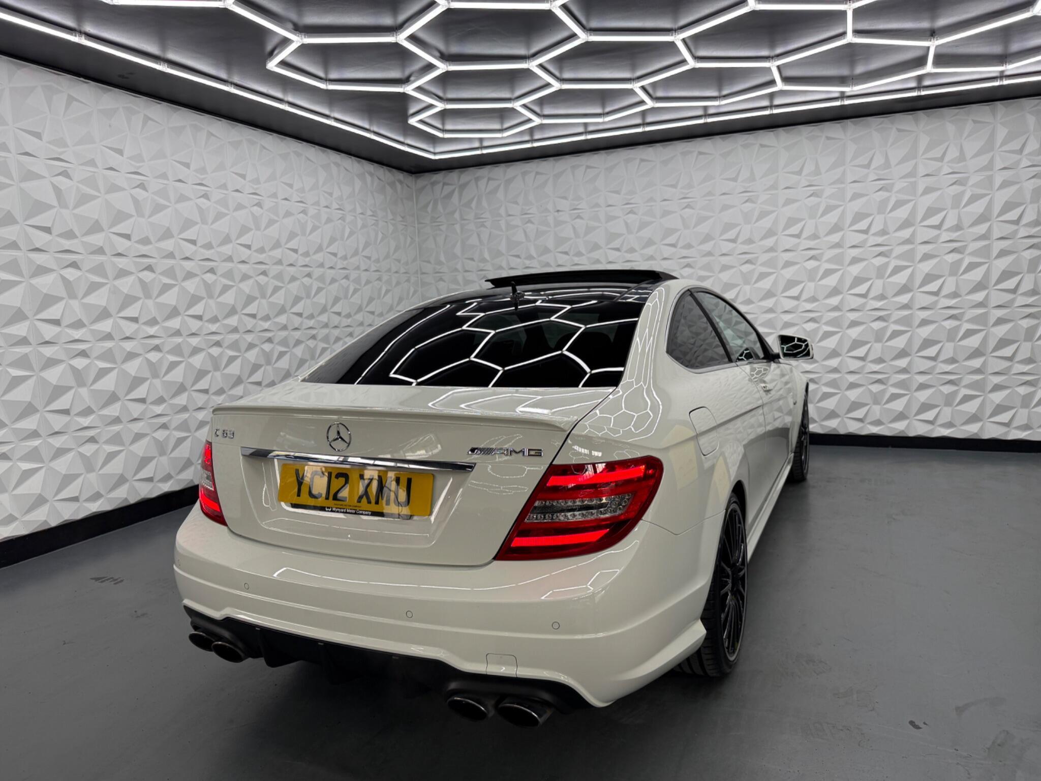 Mercedes C Class - Image 15