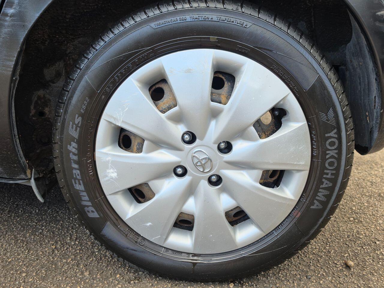Toyota Yaris - Image 20