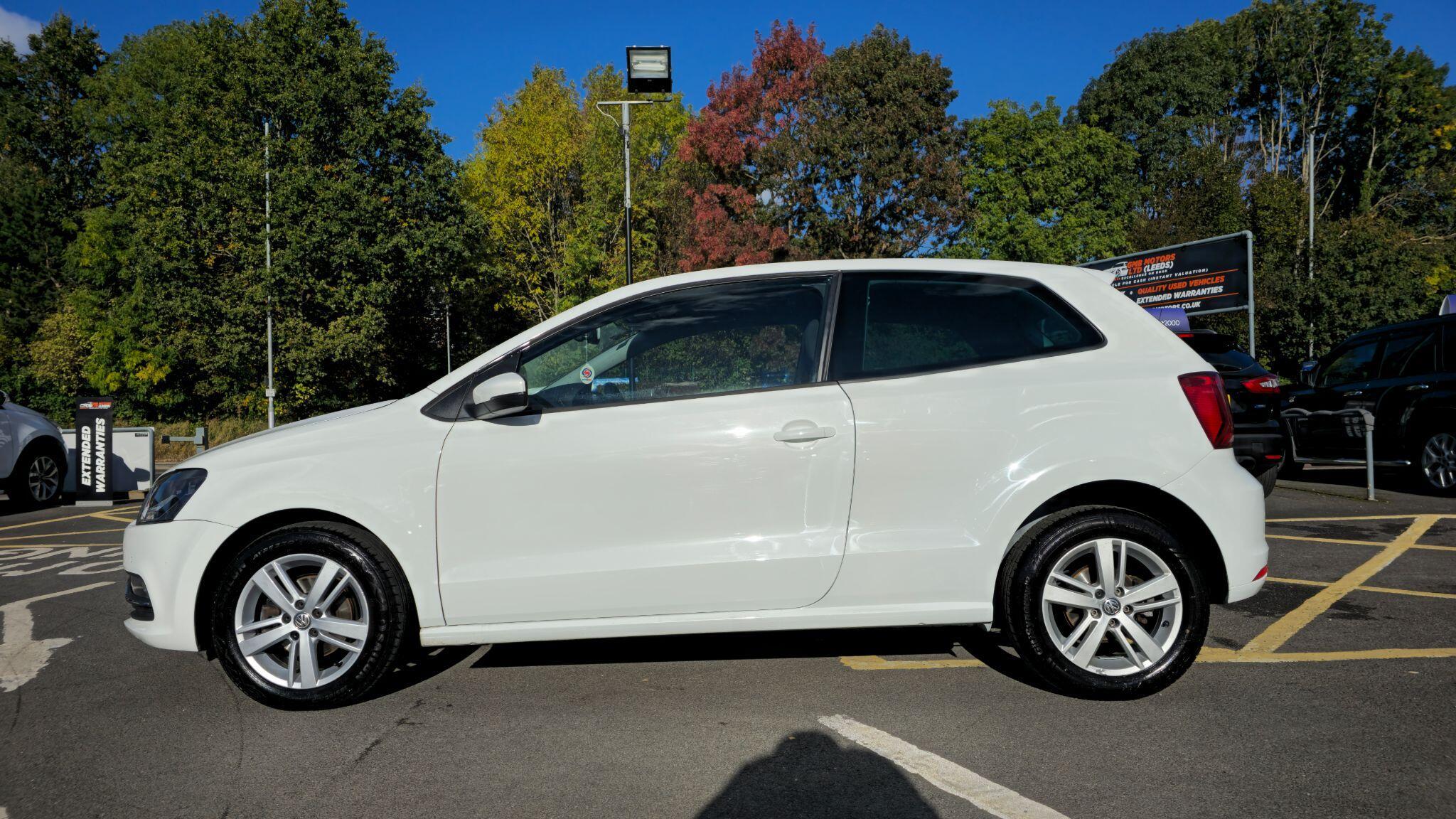 Volkswagen Polo - Image 14