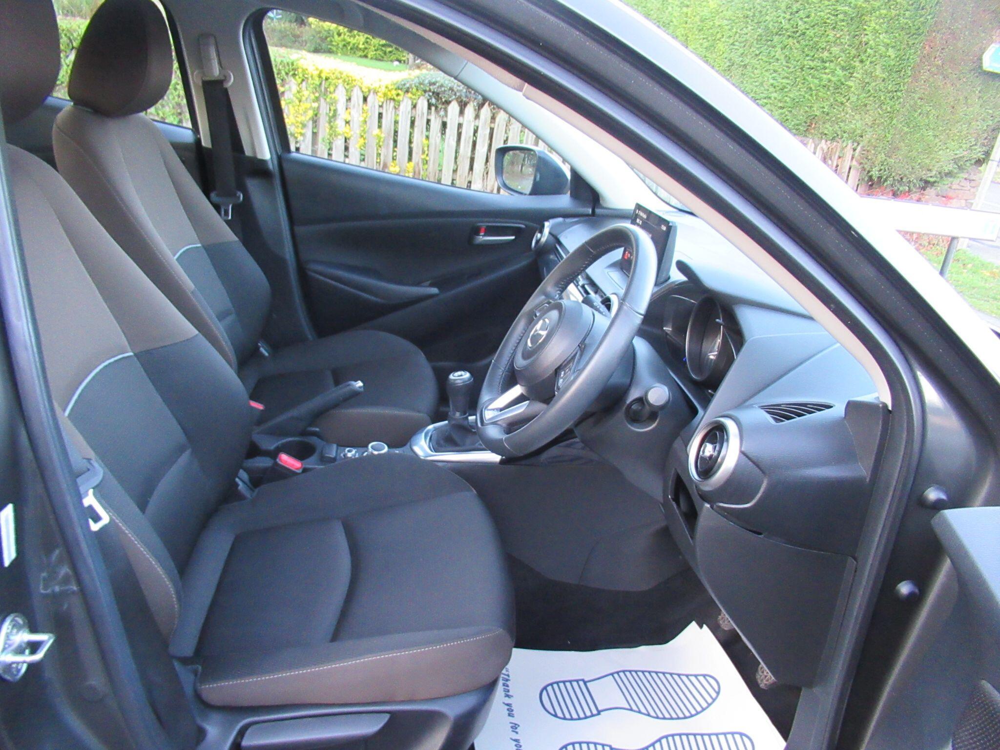 Mazda MAZDA2 - Image 20