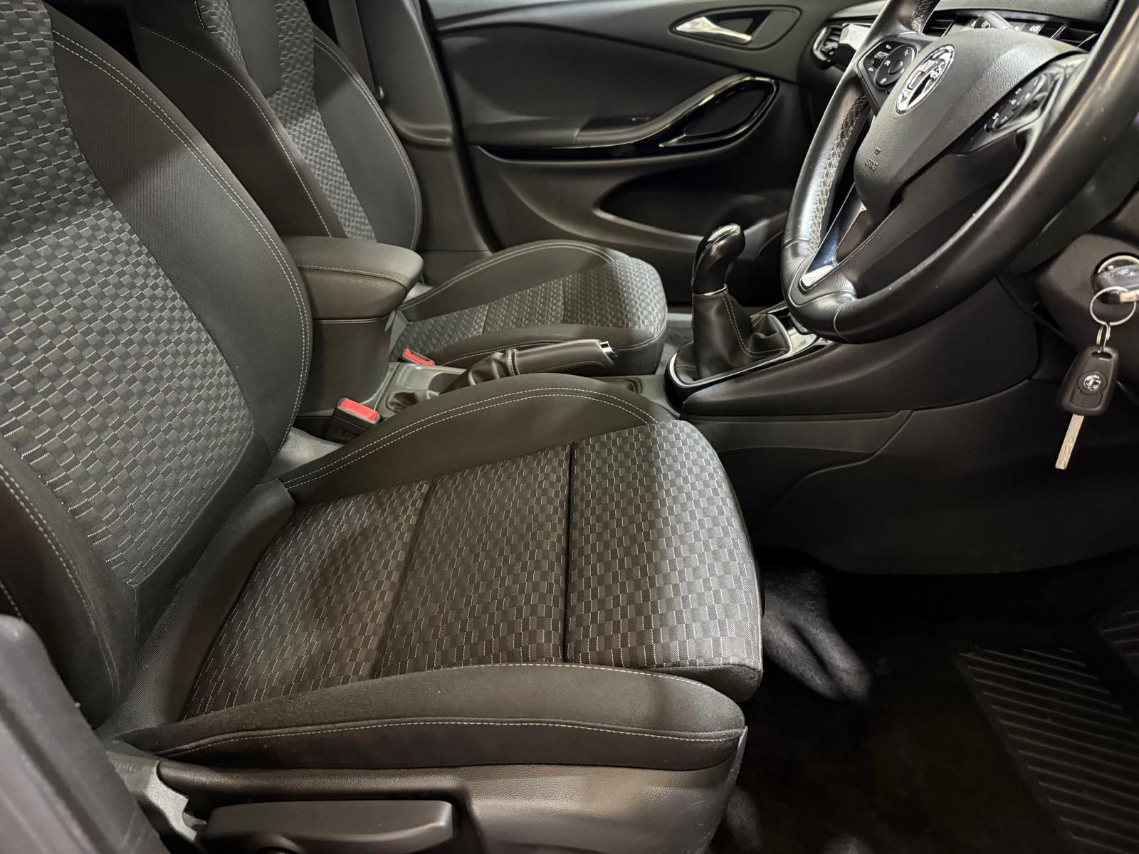 Vauxhall Astra - Image 15