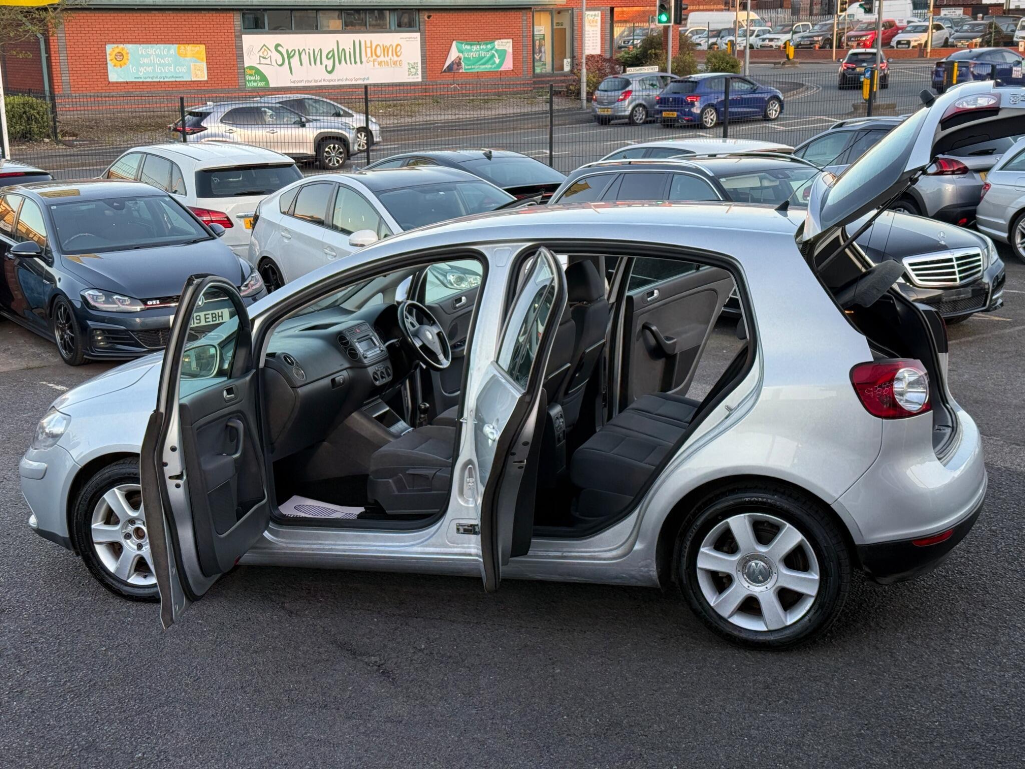 Volkswagen Golf Plus - Image 18