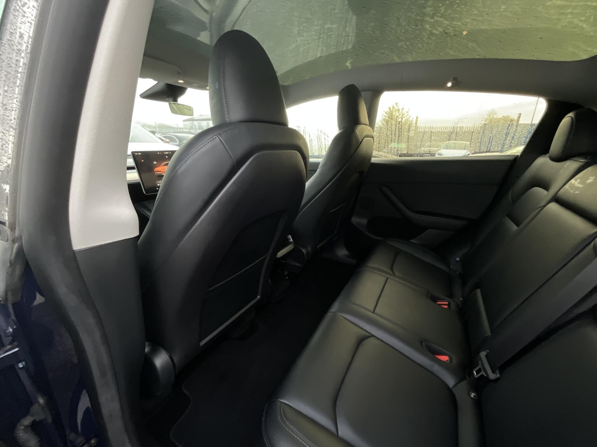 Tesla Model Y - Image 12