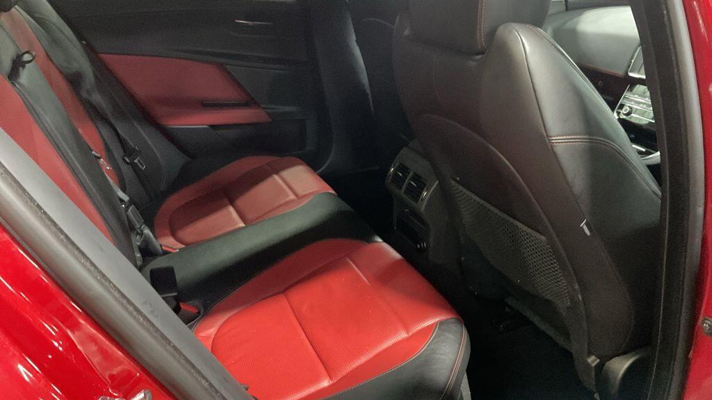Jaguar XE - Image 7
