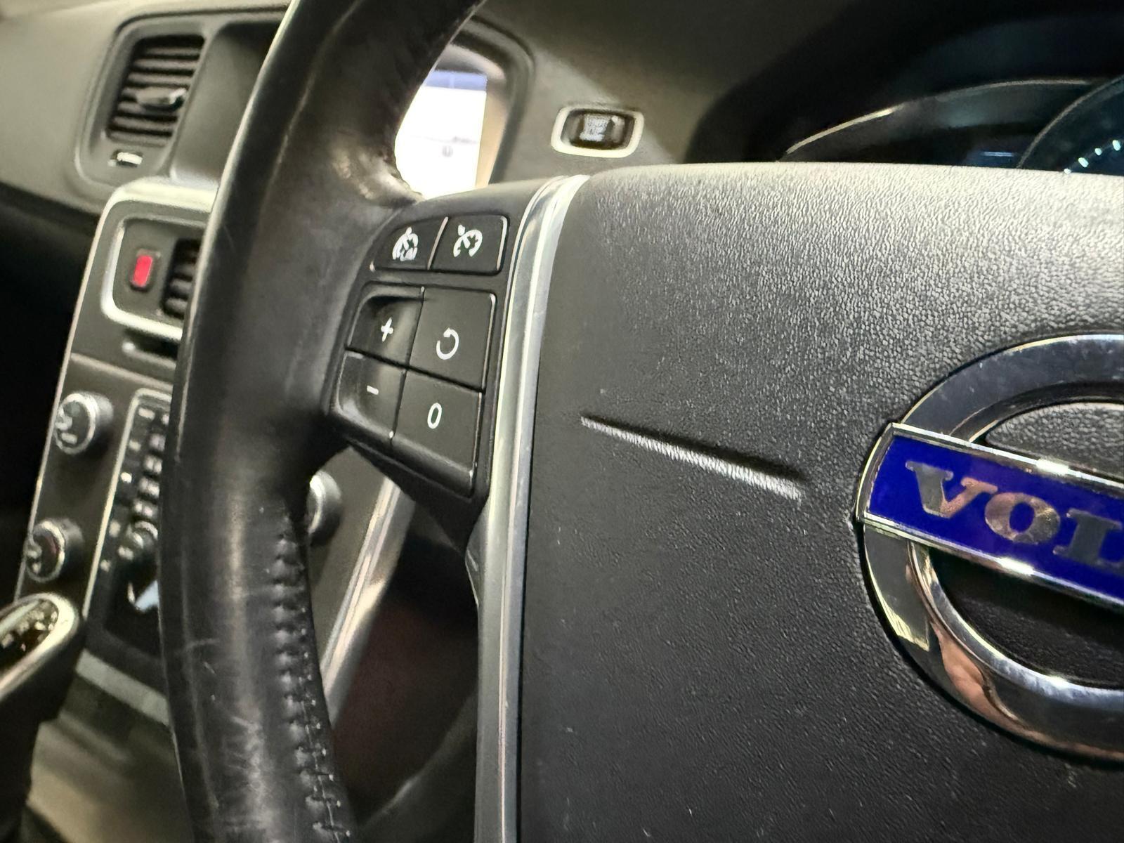 Volvo S60 - Image 64