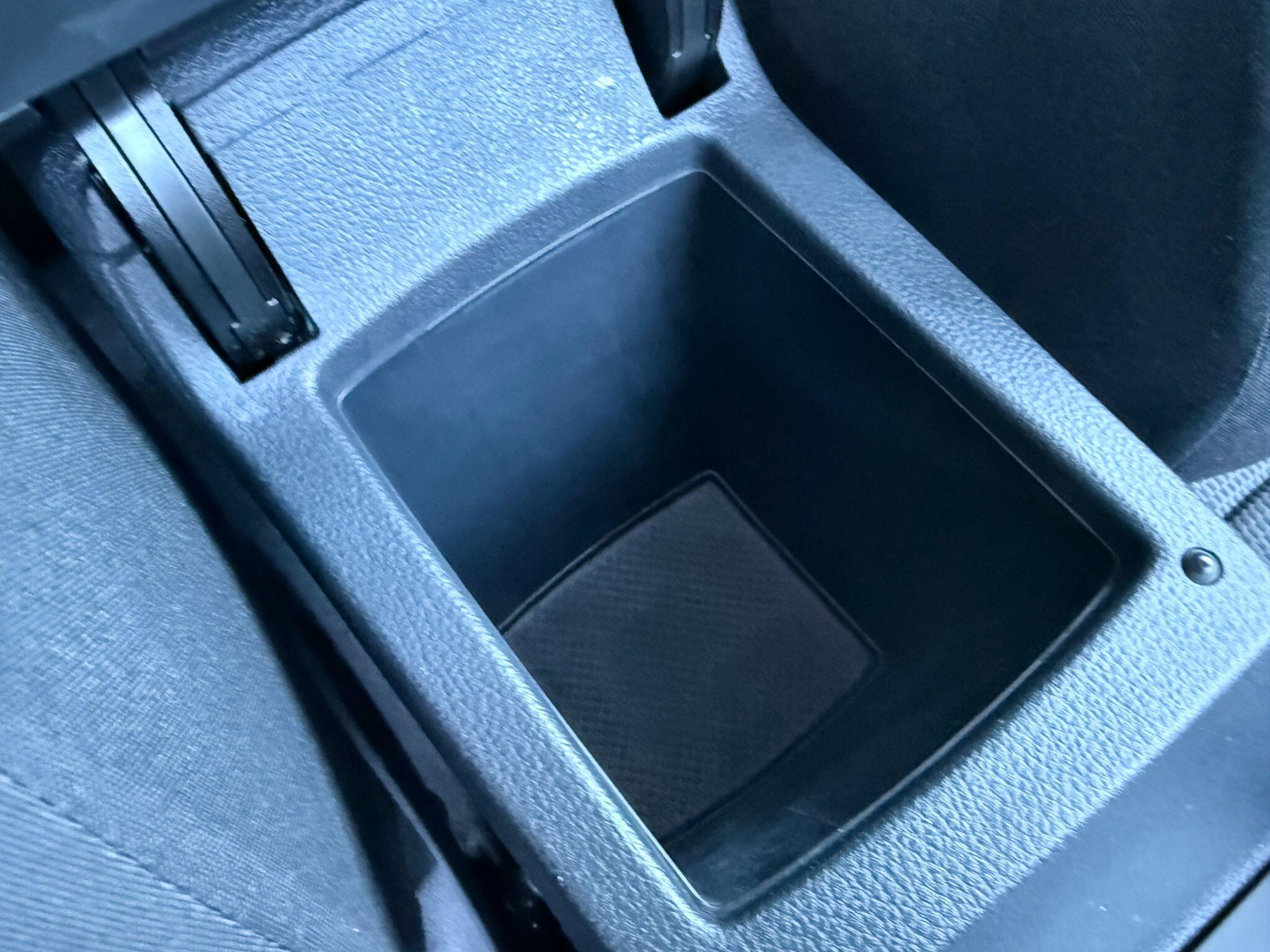 Volkswagen Golf - Image 63