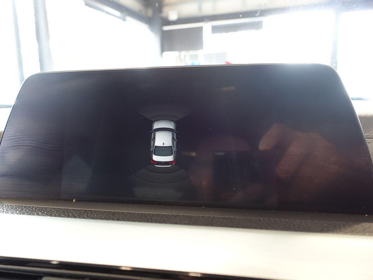 BMW 3 Series - Image 26