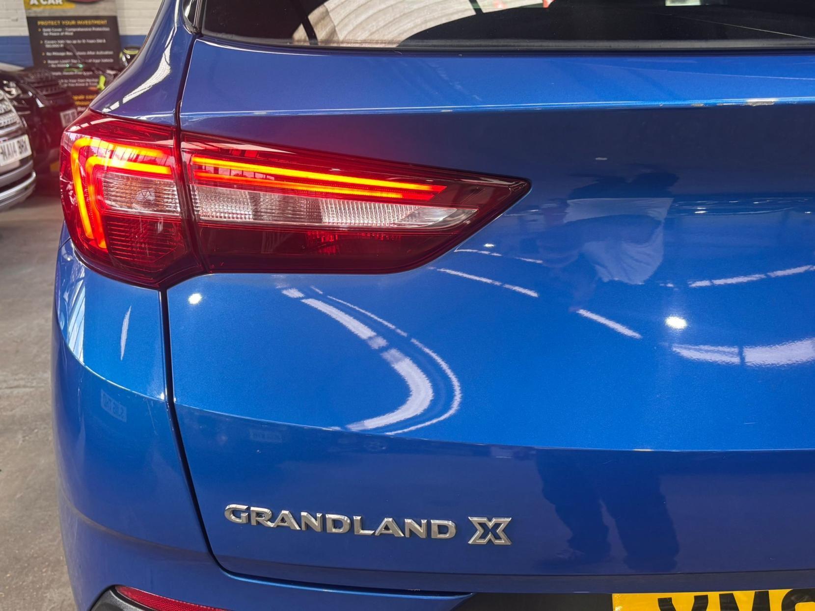 Vauxhall Grandland X - Image 5