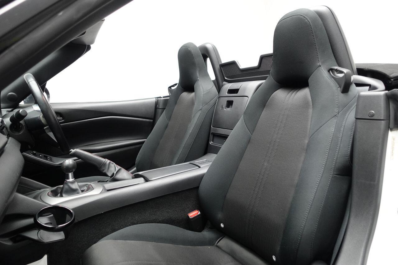 Mazda MX-5 - Image 17