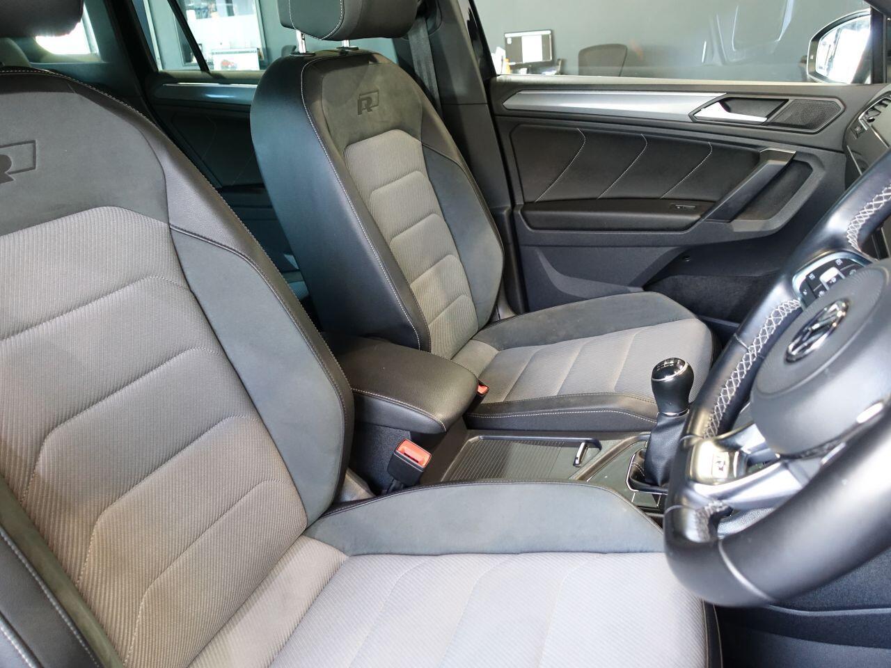 Volkswagen Tiguan - Image 14