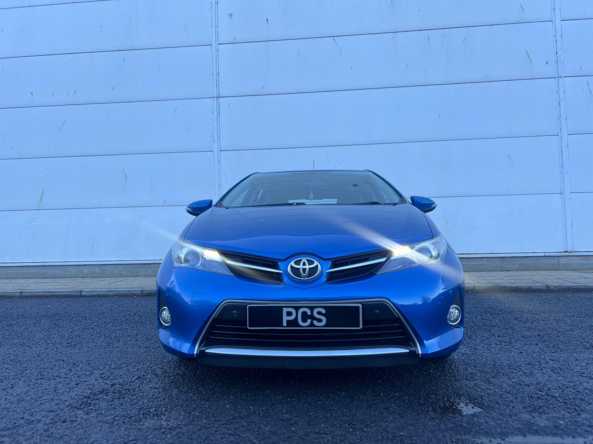 Toyota Auris - Image 2
