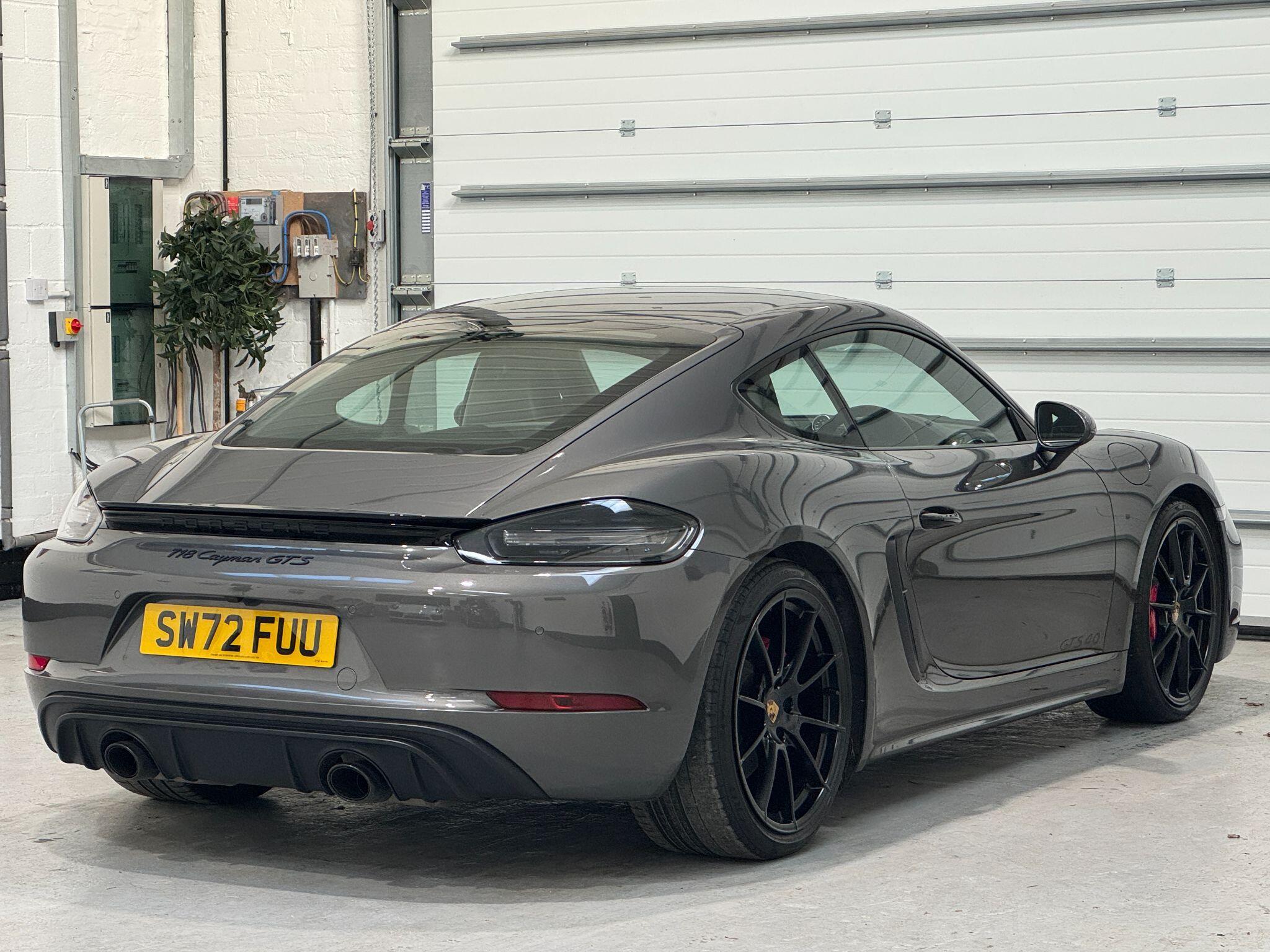 Porsche 718 Cayman - Image 13