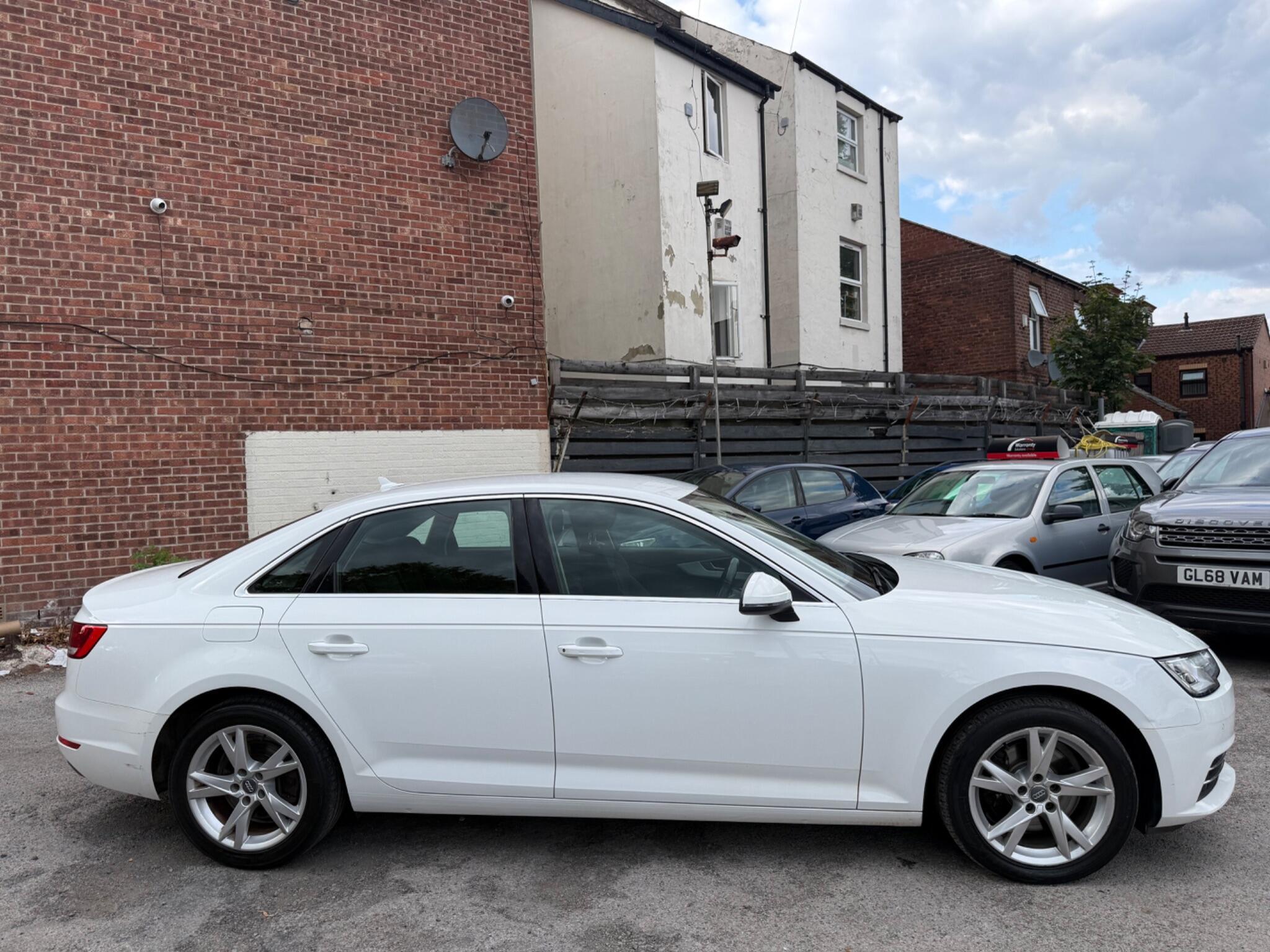 Audi A4 - Image 8
