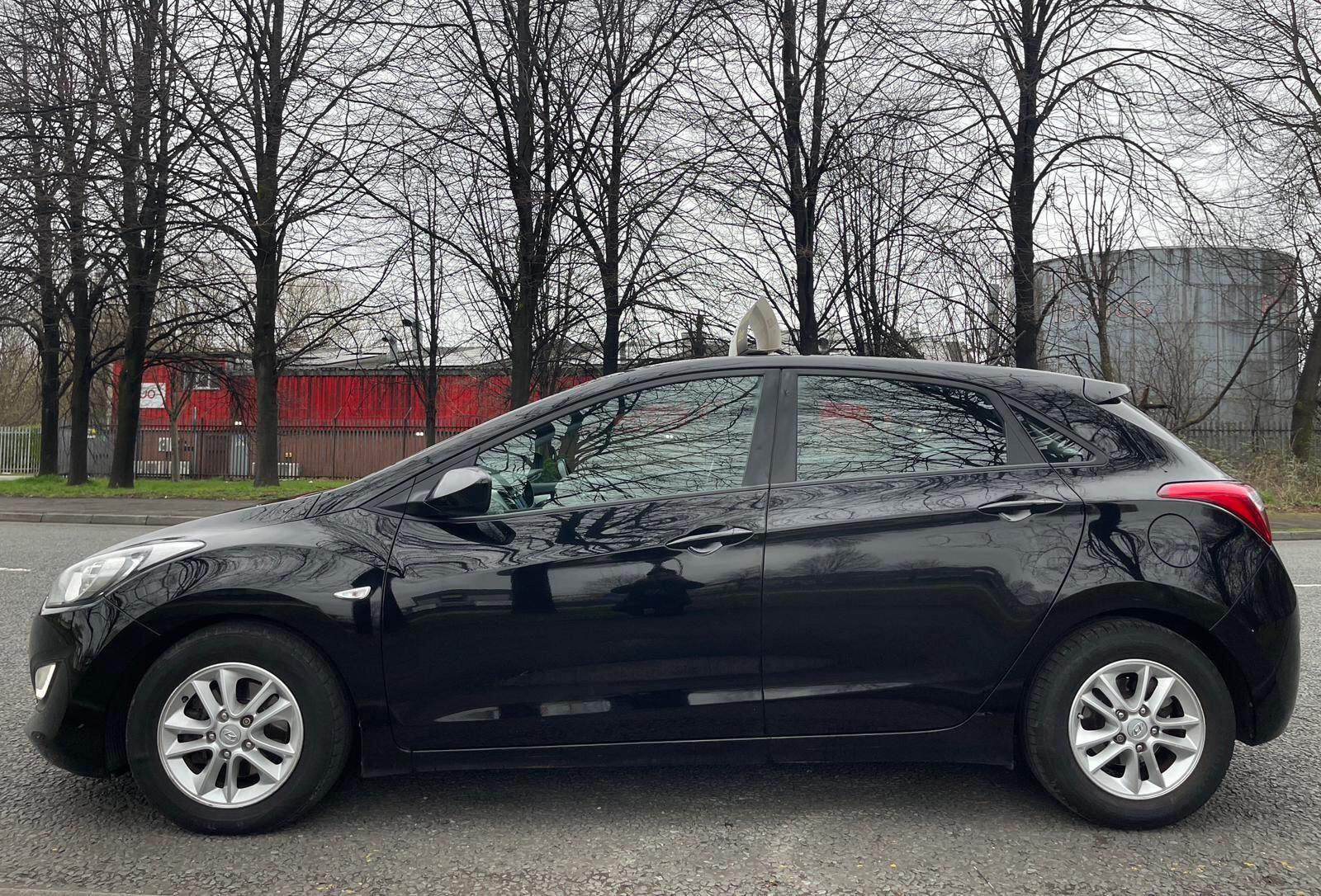 Hyundai i30 - Image 10