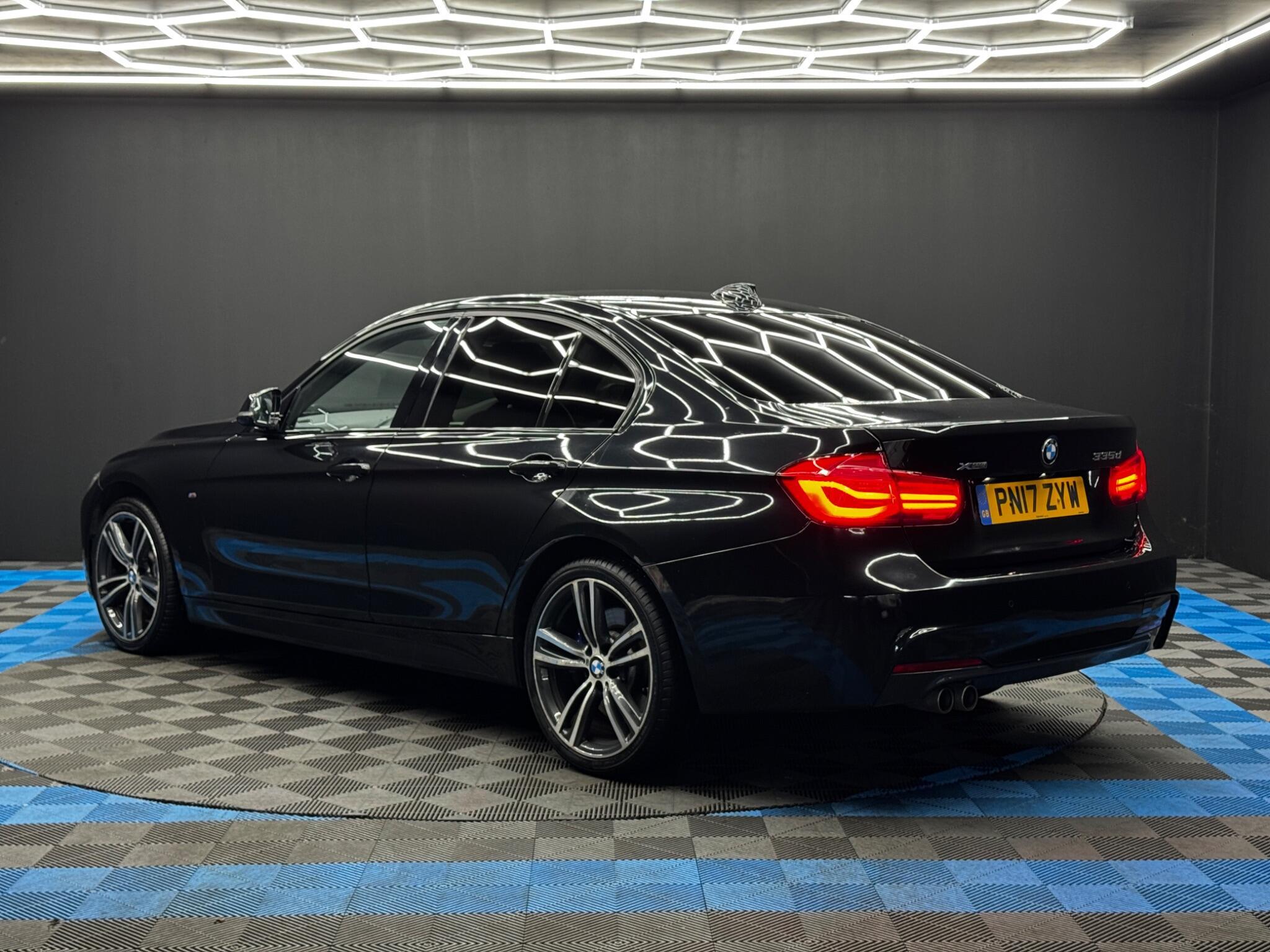 BMW 3 Series - Image 10