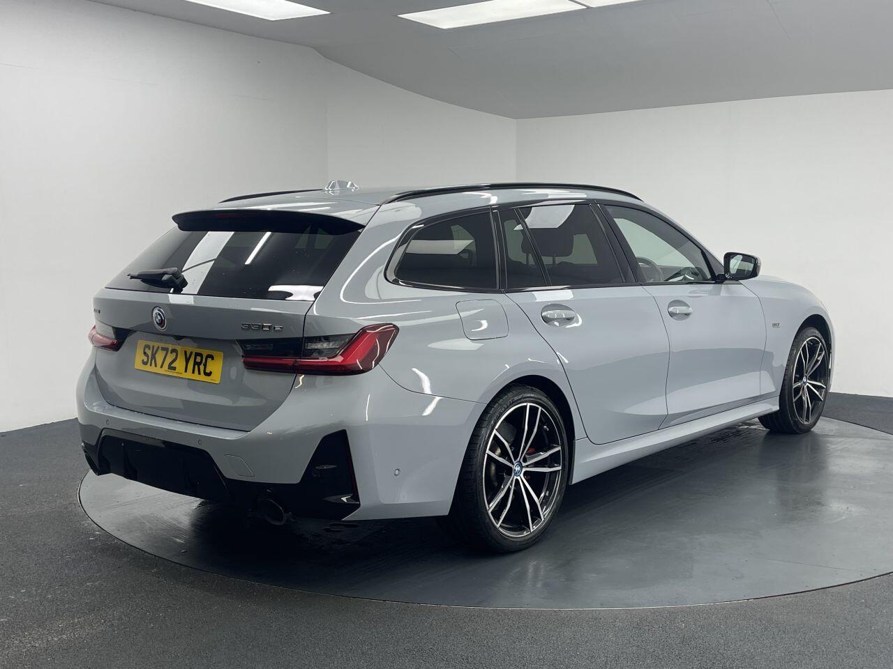 BMW 3 Series - Image 10