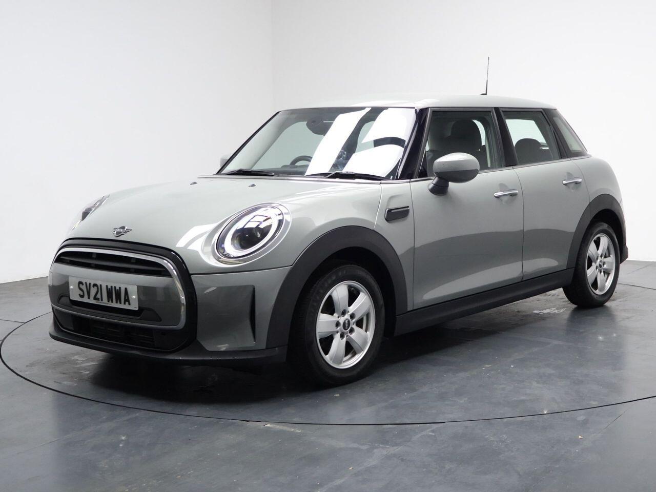 MINI Hatch - Image 6