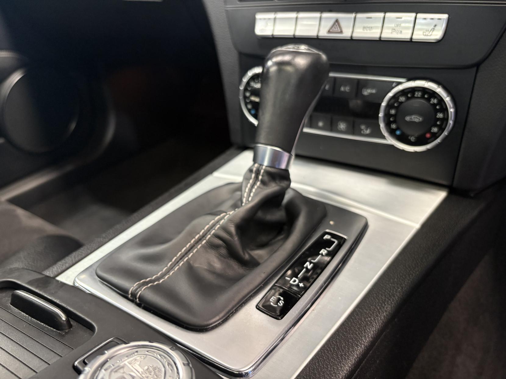 Mercedes C Class - Image 19