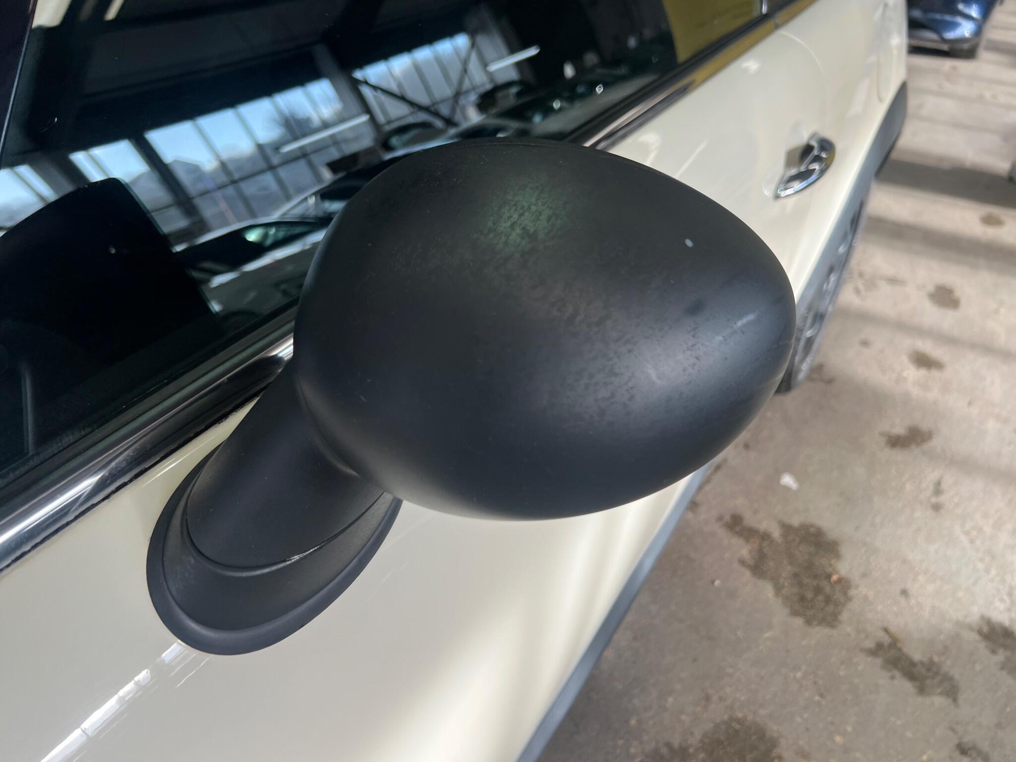 MINI Hatch - Image 17