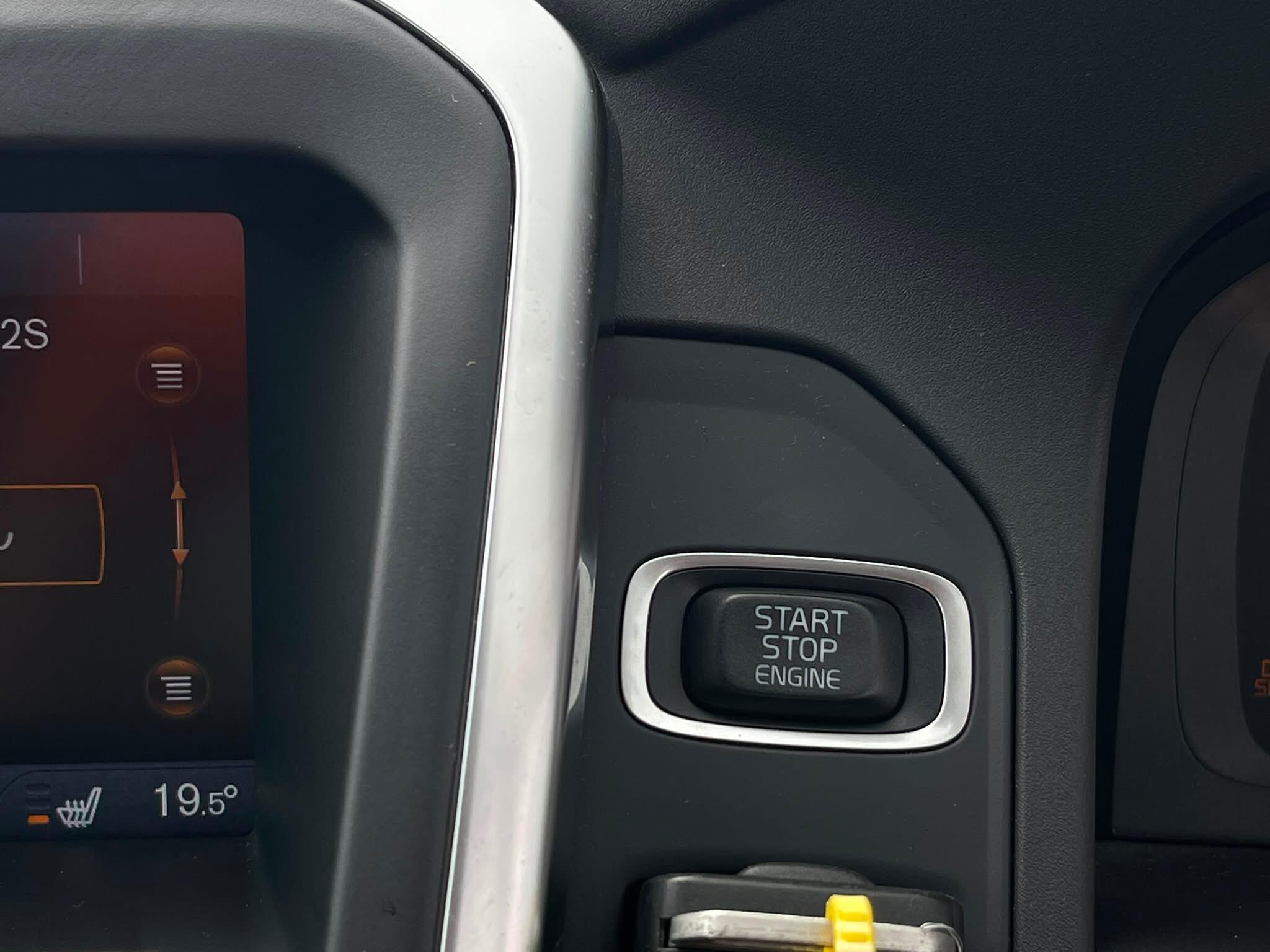 Volvo XC60 - Image 18