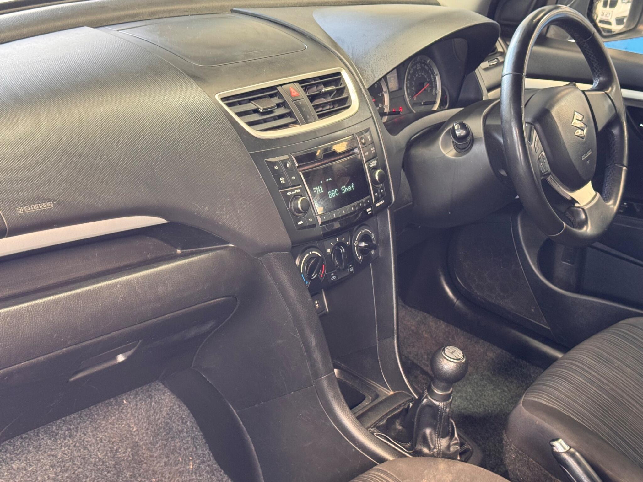 Suzuki Swift - Image 25