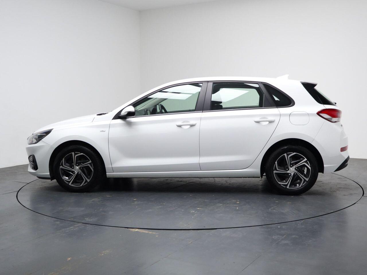 Hyundai i30 - Image 8