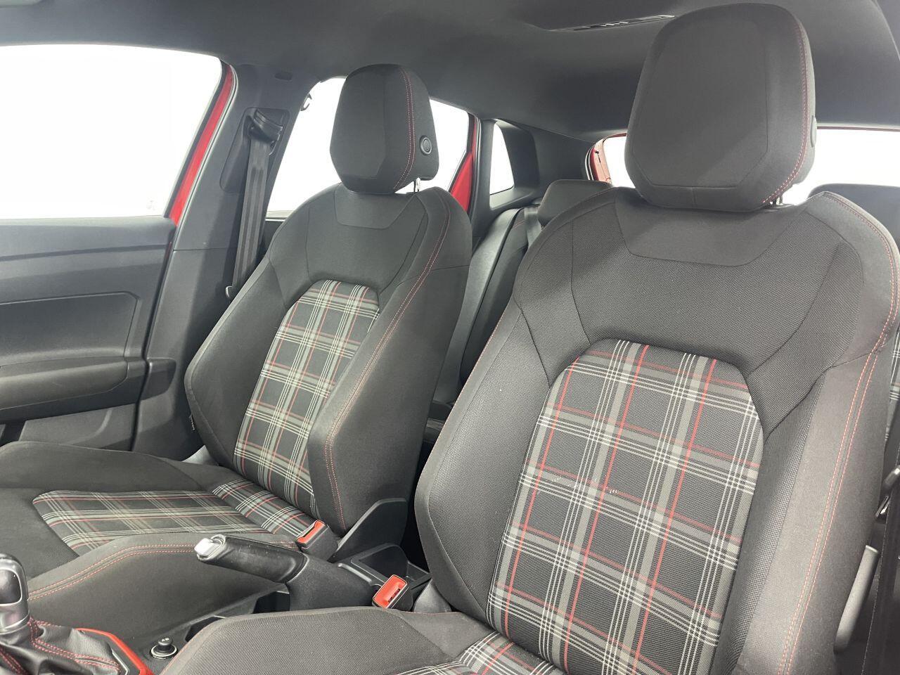 Volkswagen Polo - Image 21