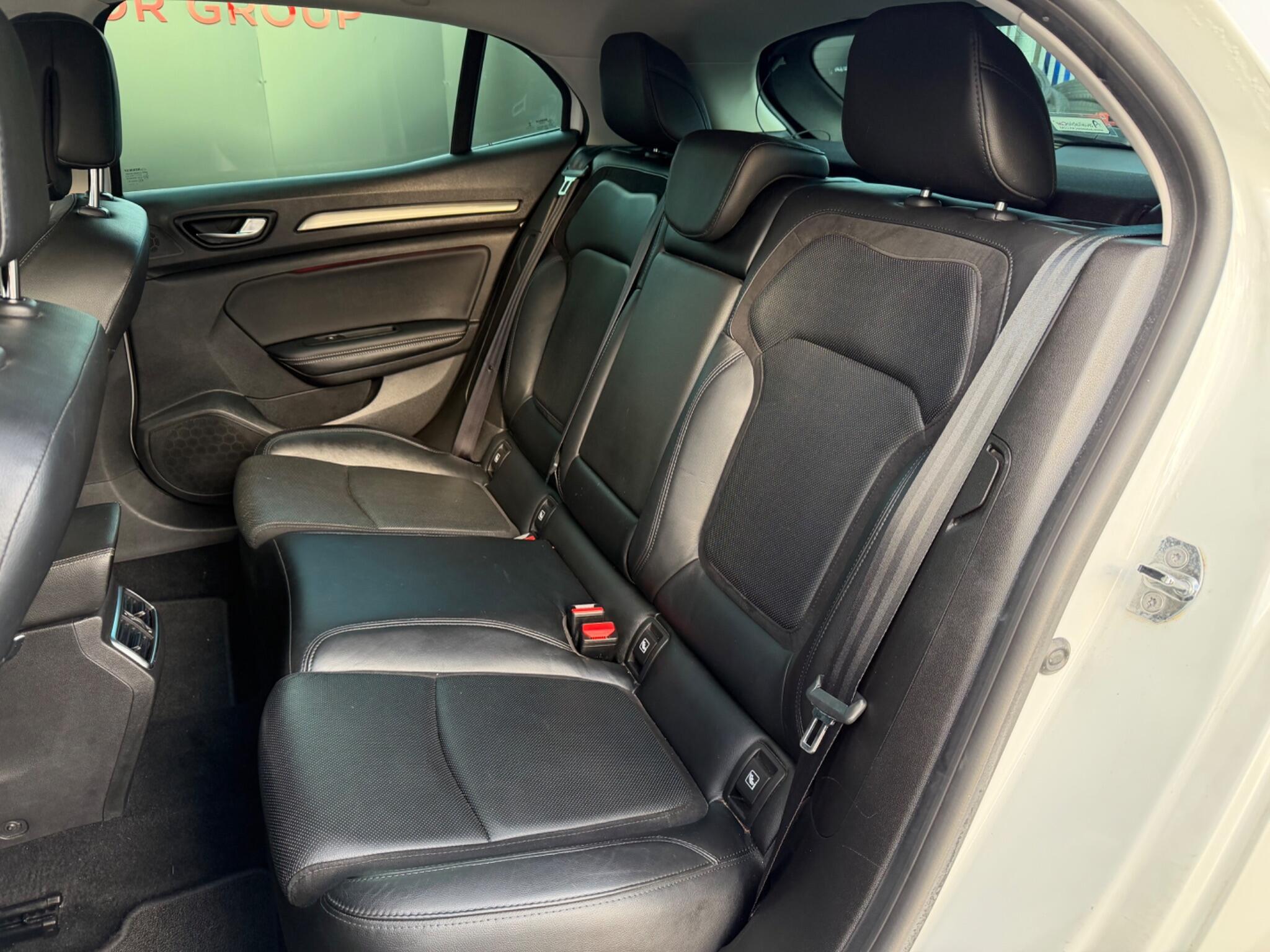 Renault Megane - Image 18