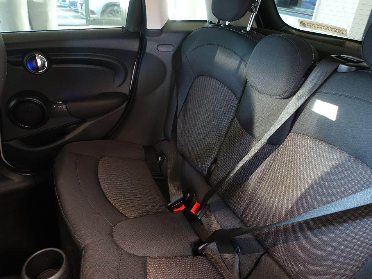 MINI Hatch - Image 23