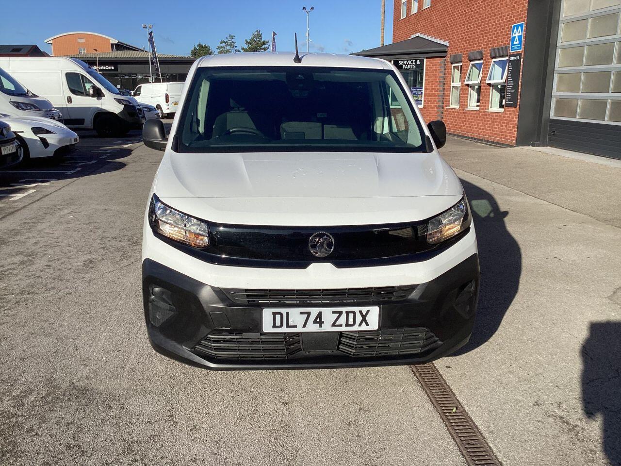 Vauxhall Combo - Image 2